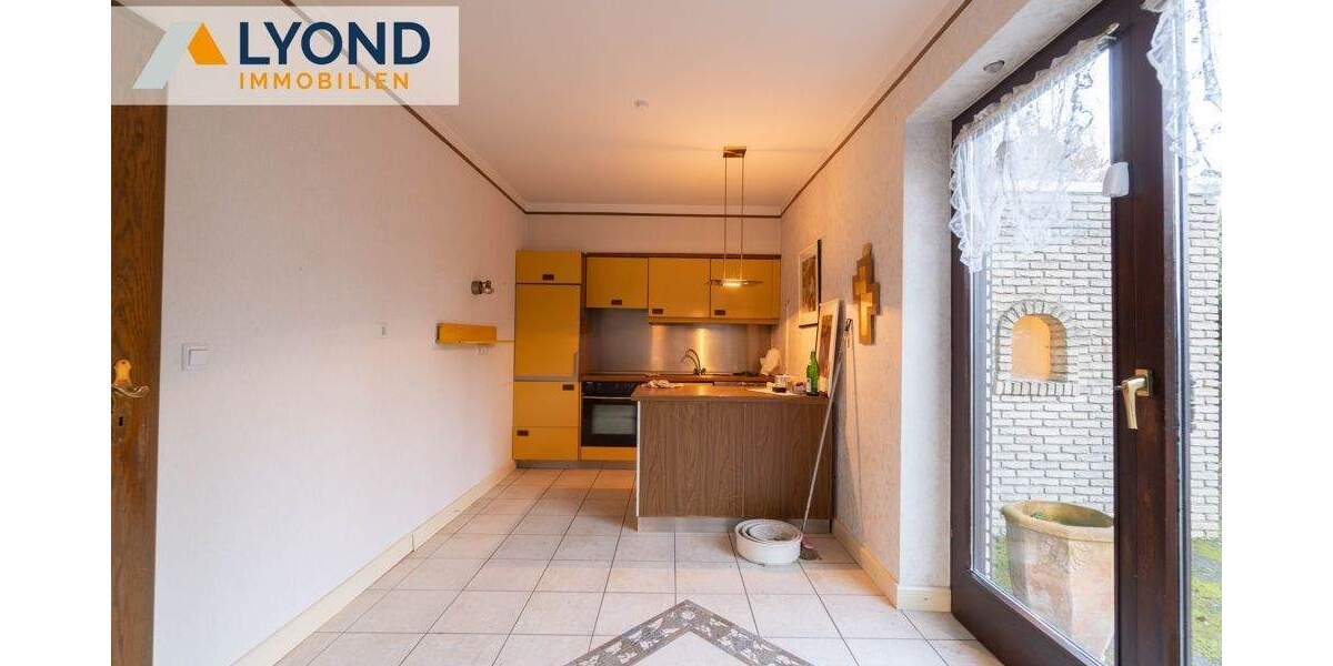 Mehrfamilienhaus, Wohnhaus Borken - 7 Zimmer, 250 m&sup2;, 395.000&euro; | Angebot:25676497