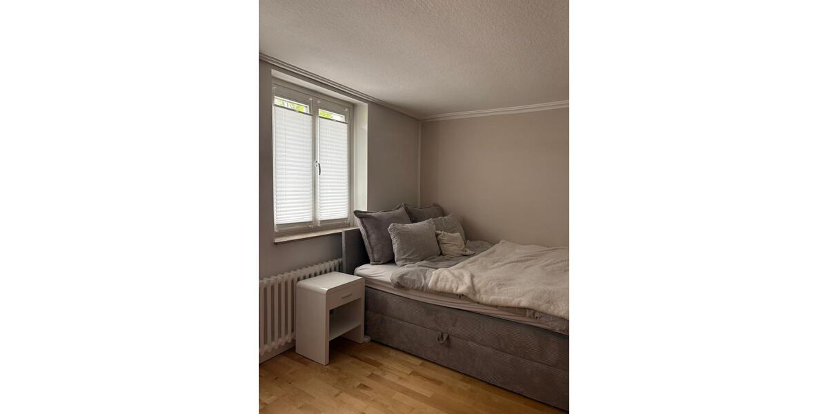 Etagenwohnung Mülheim an der Ruhr - 1 Zimmer, 27 m&sup2;, 374&euro; | Angebot:26300554