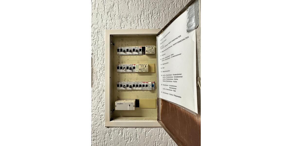 Etagenwohnung Essen Stadtbezirk III - 3 Zimmer, 90 m&sup2;, 650&euro; | Angebot:26273878