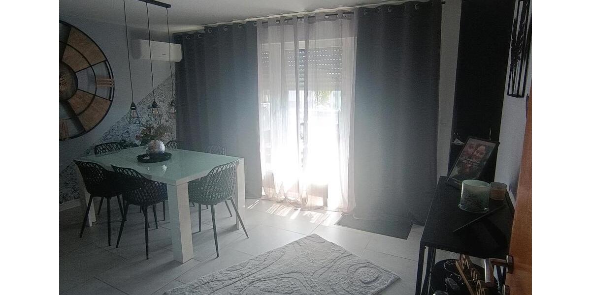 Maisonettenwohnung Voerde (Niederrhein) - 4.5 Zimmer, 100 m&sup2;, 250.000&euro; | Angebot:26763381