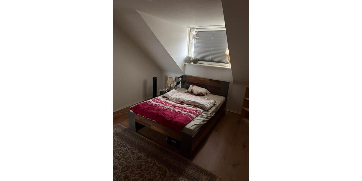 Dachgeschoßwohnung Oberhausen Biefang - 3 Zimmer, 51 m&sup2;, 480&euro; | Angebot:24443286