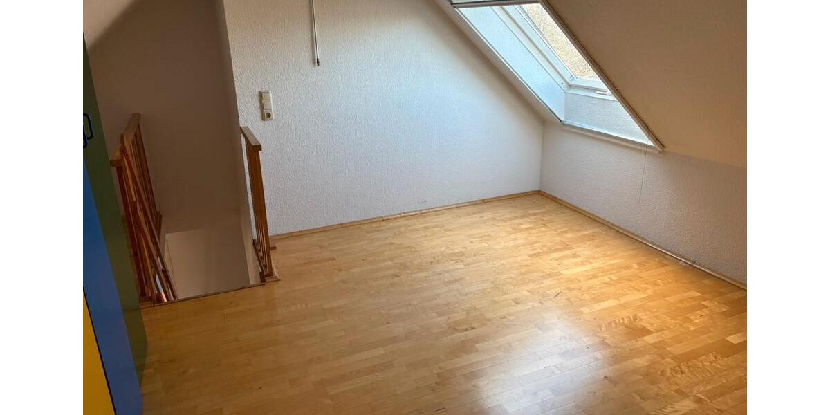 Etagenwohnung Duisburg Walsum - 3 Zimmer, 88 m&sup2;, 1.012&euro; | Angebot:26285184