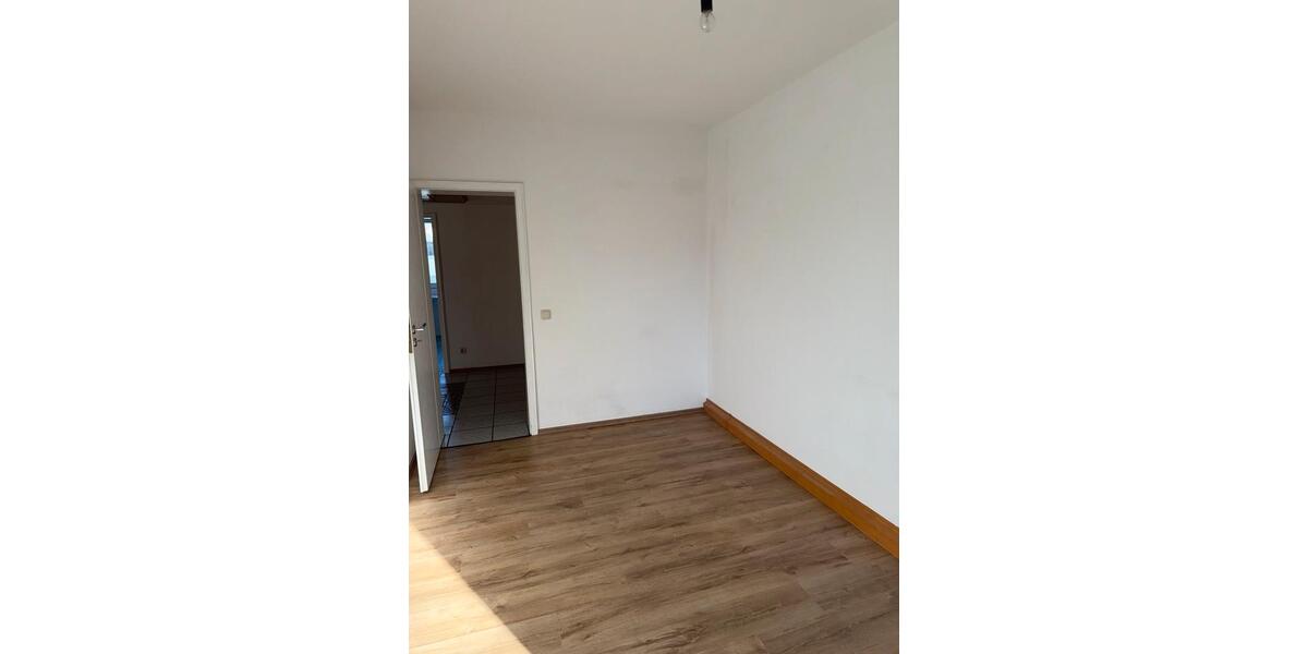 Dachgeschoßwohnung Marl Alt-Marl - 4 Zimmer, 85 m&sup2;, 570&euro; | Angebot:25545646