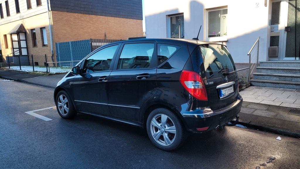 Mercedes-Benz A 180 116.152 km 7.599 &euro; Castrop-Rauxel 44575