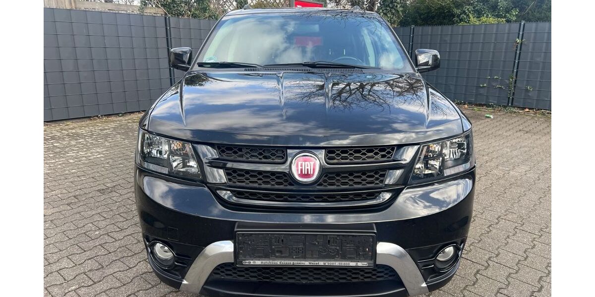 Fiat Freemont 146.350 km 7.990 &euro; Oberhausen 46145