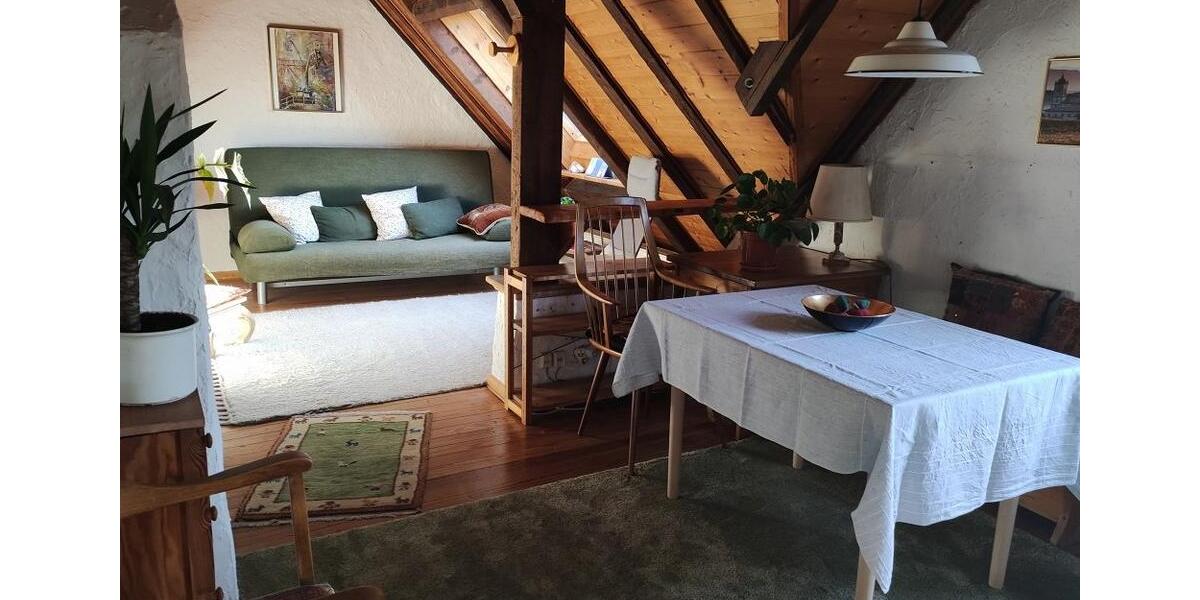 Dachgeschoßwohnung Essen Stadtbezirk VII - 3 Zimmer, 60 m&sup2;, 550&euro; | Angebot:26286798