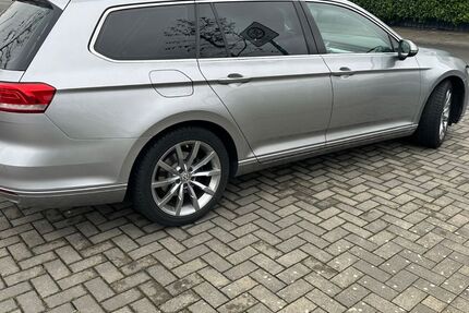 VW Passat Variant 111.600 km 16.990 &euro; Gelsenkirchen 45889