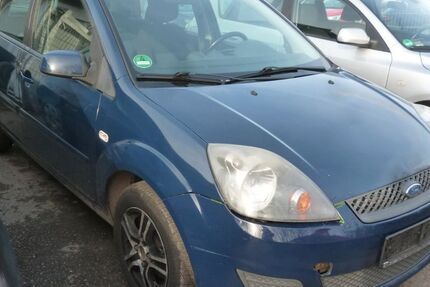 Ford Fiesta 220.000 km 950 &euro; Bottrop 46238