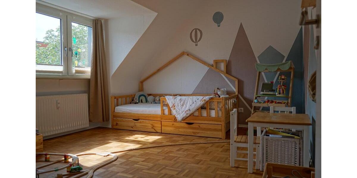 Dachgeschoßwohnung Essen Stadtbezirk II - 4 Zimmer, 95 m&sup2;, 379.000&euro; | Angebot:26288282