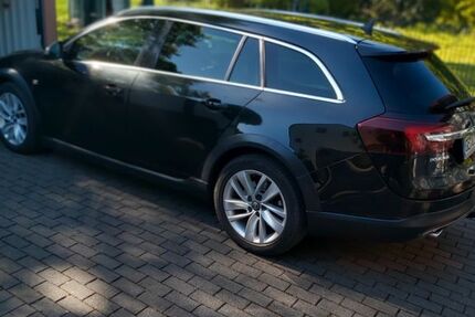 Opel Insignia 116.500 km 8.900 &euro; Gelsenkirchen 45897