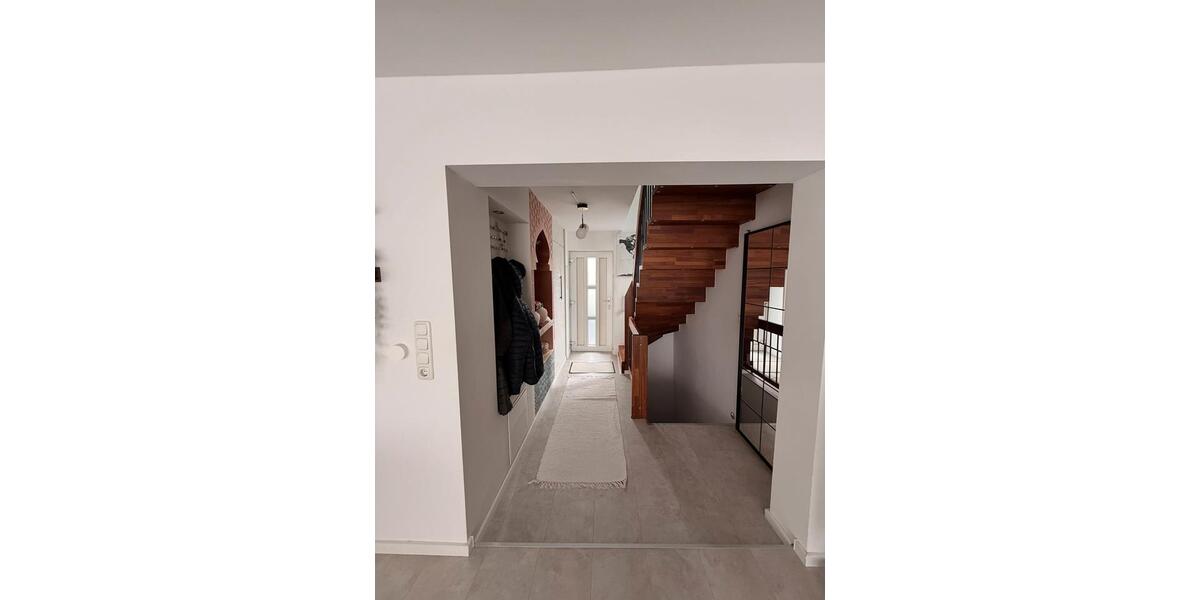 Reihenhaus Essen Stadtbezirk VI - 3 Zimmer, 100 m&sup2;, 380.000&euro; | Angebot:26149237