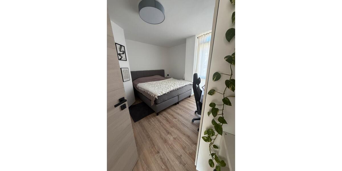 Etagenwohnung Bochum - 2 Zimmer, 60 m&sup2;, 1.288&euro; | Angebot:26253437