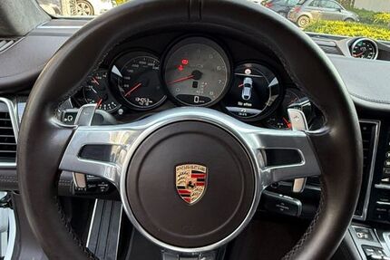 Porsche Panamera 134.000 km 37.000 &euro; Gelsenkirchen 45897