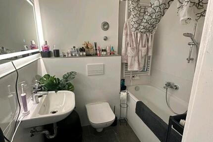 Wohnung Duisburg Duisburg-Mitte - 2.5 Zimmer, 61 m&sup2;, 570&euro; | Angebot:26285686