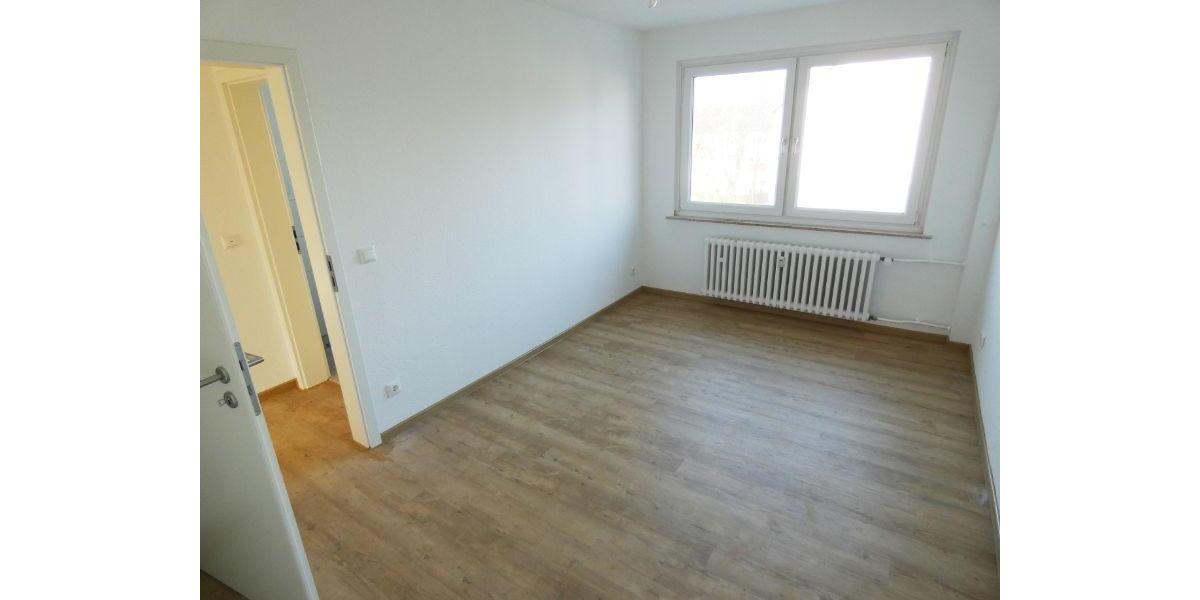 Etagenwohnung Essen Stadtbezirk III - 3 Zimmer, 69 m&sup2;, 738&euro; | Angebot:26232666