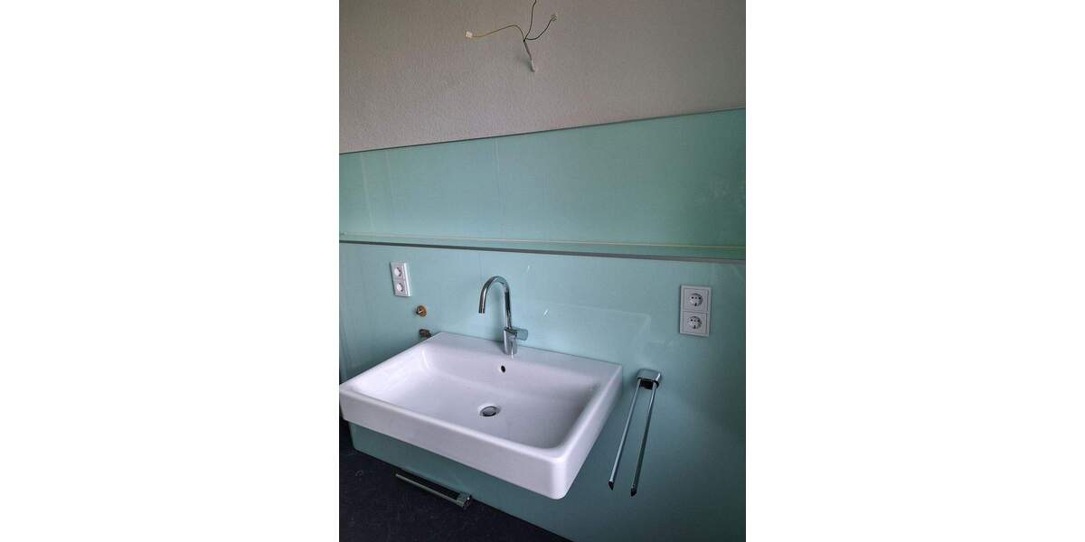 Etagenwohnung Bochum Ehrenfeld - 4 Zimmer, 166 m&sup2;, 1.530&euro; | Angebot:25665742