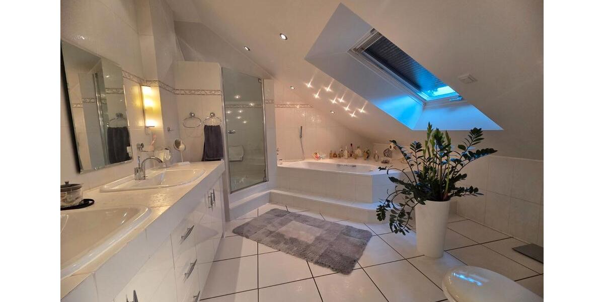 Einfamilienhaus Bottrop - 4.5 Zimmer, 190 m&sup2;, 785.000&euro; | Angebot:26231161