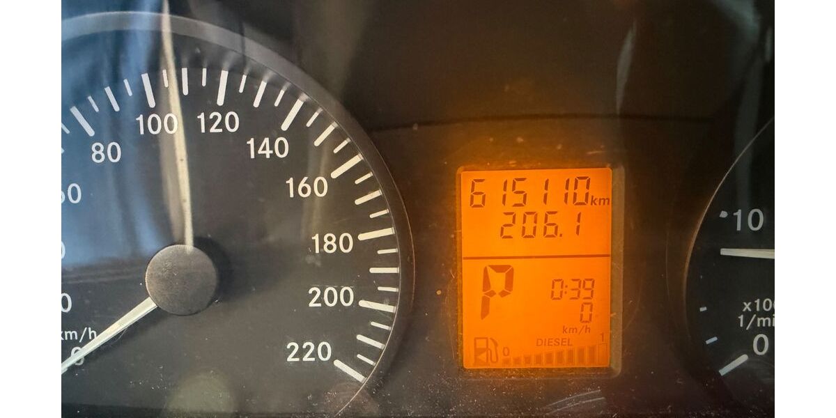 Mercedes-Benz Vito 615.000 km 15.000 &euro; Duisburg 47179