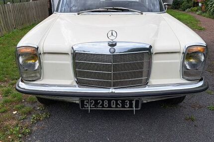 Mercedes-Benz 220 138.000 km 16.450 &euro; Duisburg 47259
