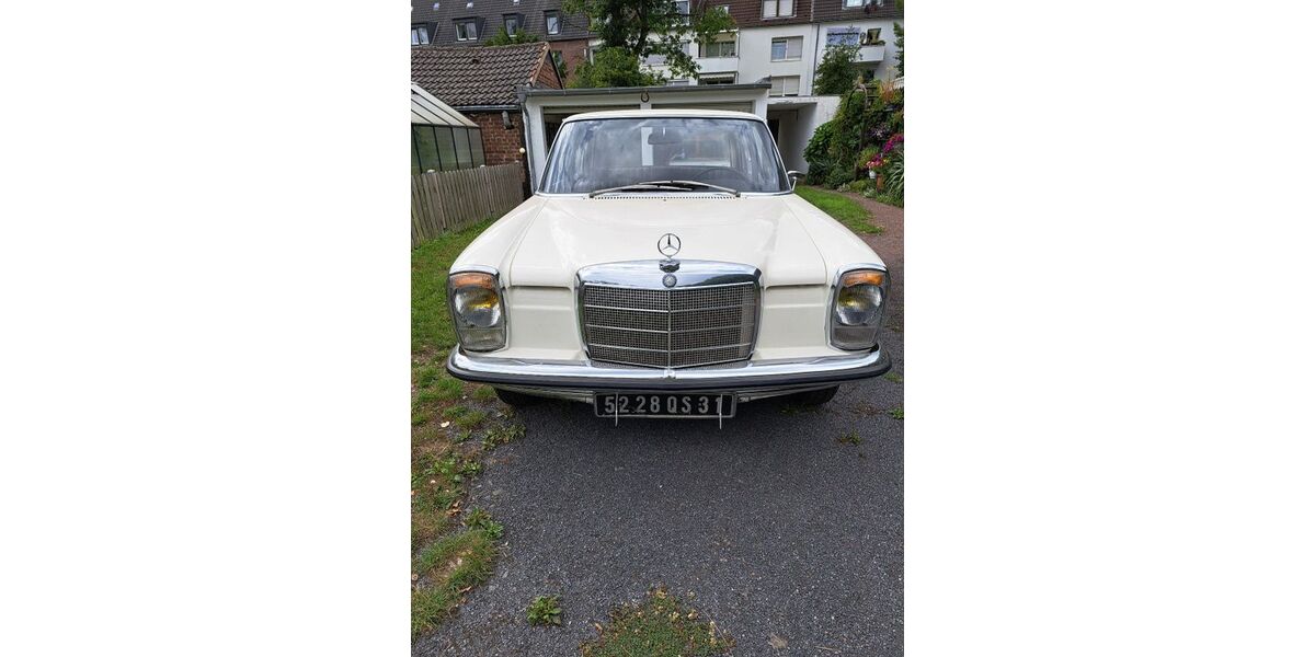 Mercedes-Benz 220 138.000 km 16.450 &euro; Duisburg 47259