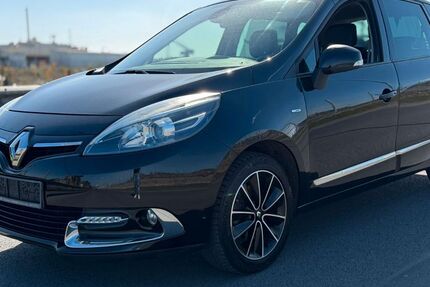 Renault Scenic 109.500 km 5.499 &euro; Duisburg 47138