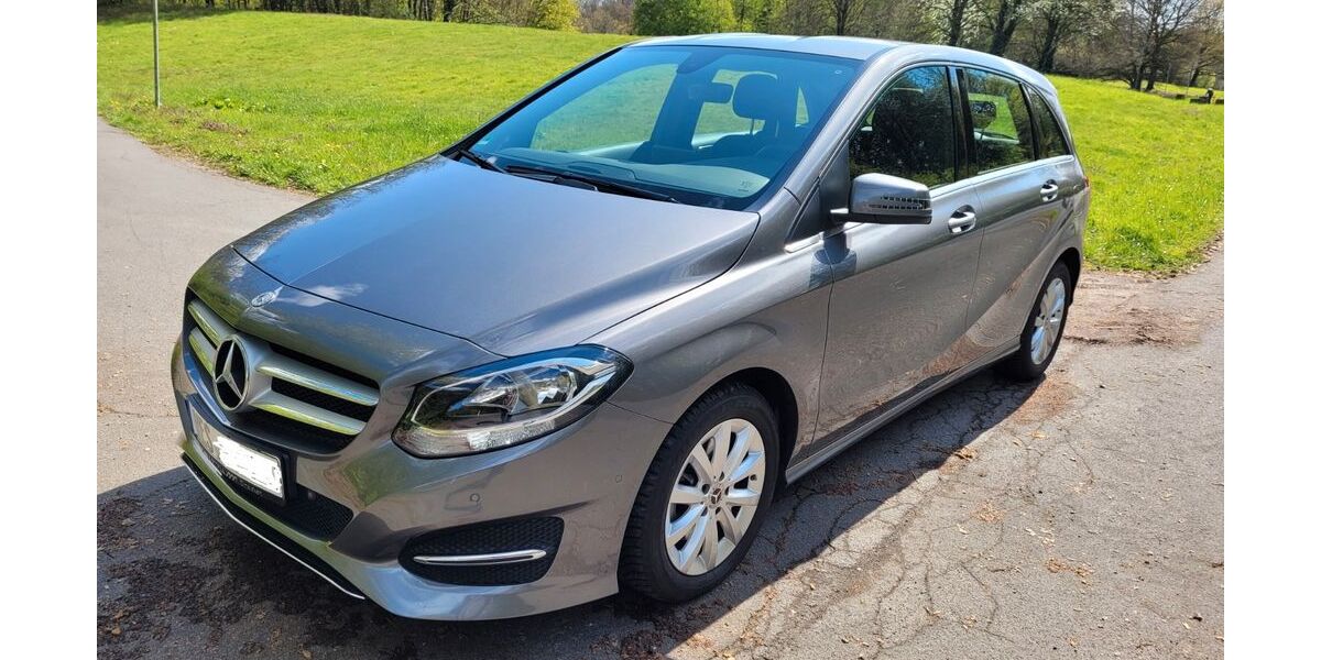Mercedes-Benz B 180 22.000 km 18.490 &euro; Hünxe 46569