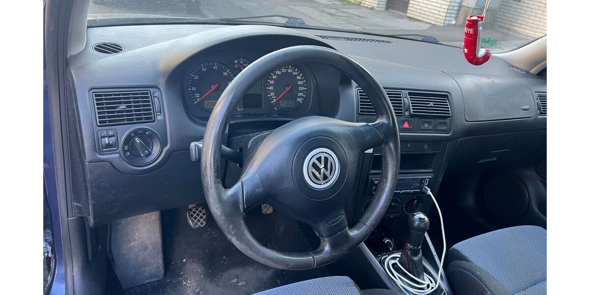 VW Golf 320.000 km 600 &euro; Gladbeck 45968
