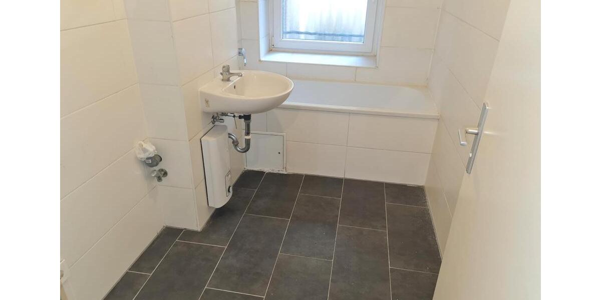 Erdgeschoßwohnung Duisburg Laar - 3 Zimmer, 81 m&sup2;, 540&euro; | Angebot:25750089