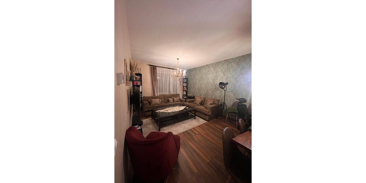 Etagenwohnung Duisburg Hamborn - 3.5 Zimmer, 83 m&sup2;, 125.000&euro; | Angebot:26779108