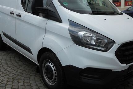 Ford Transit Custom 234.000 km 6.900 &euro; Essen 45145