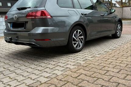 VW Golf 124.700 km 14.990 &euro; Dinslaken 46535