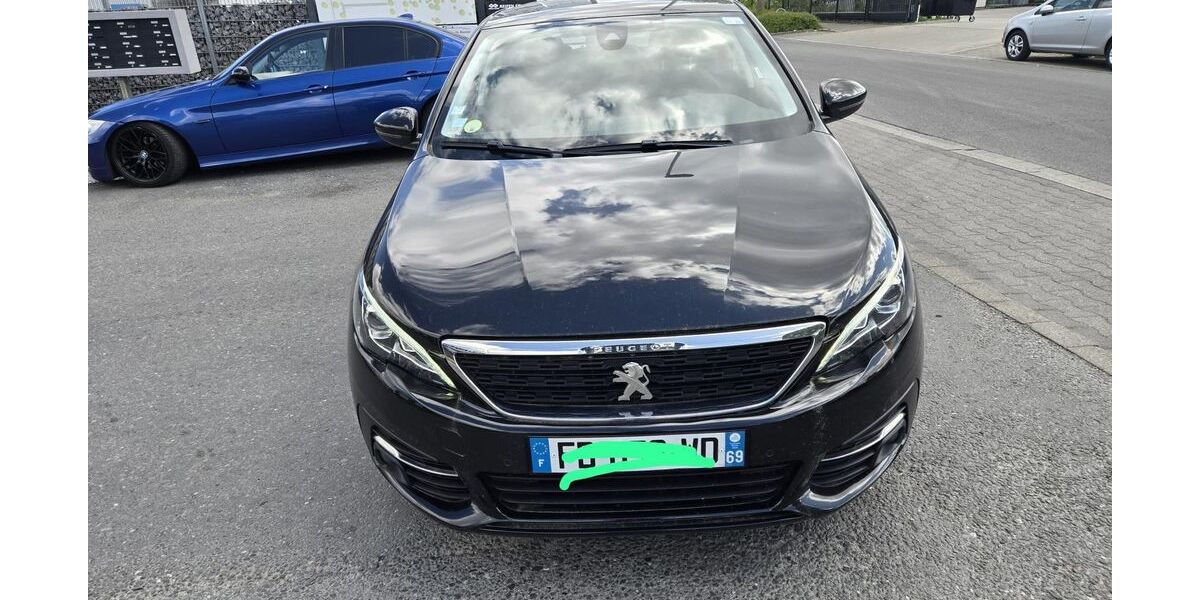 Peugeot 308 199.000 km 6.990 &euro; Gelsenkirchen 45884