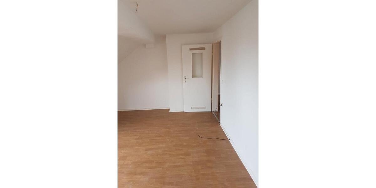Dachgeschoßwohnung Essen Stadtbezirk III - 2 Zimmer, 54 m&sup2;, 400&euro; | Angebot:26286772