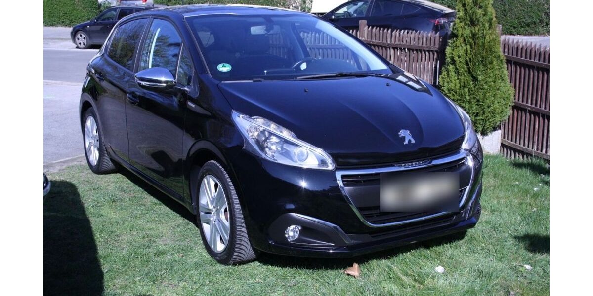 Peugeot 208 98.921 km 6.000 &euro; Essen 45309