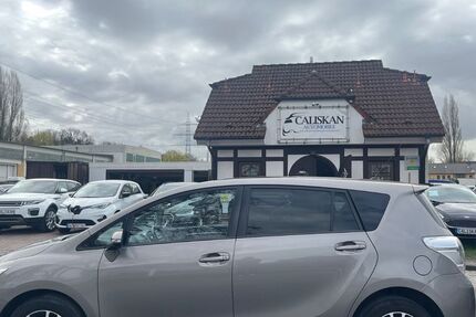 Toyota Verso 216.744 km 5.990 &euro; Dinslaken 46539