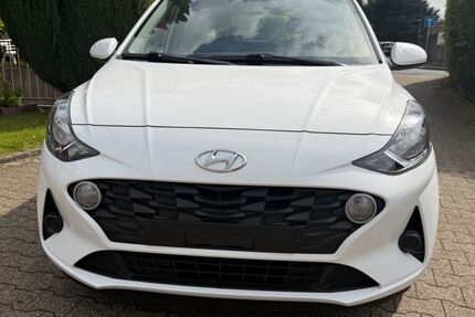 Hyundai i10 49.376 km 10.111 &euro; Bochum 44799