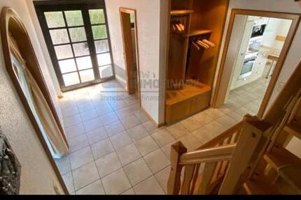 Haus Duisburg Rheinhausen - 3 Zimmer, 120 m&sup2;, 1.820&euro; | Angebot:26035163