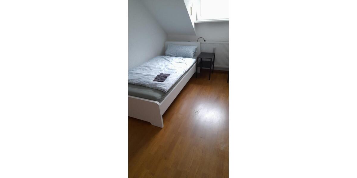 Etagenwohnung Duisburg Laar - 5 Zimmer, 110 m&sup2;, 1.300&euro; | Angebot:25408466