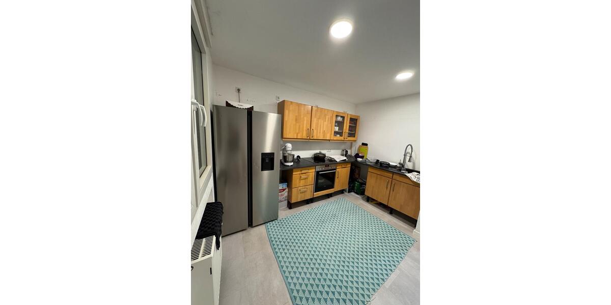 Dachgeschoßwohnung Gelsenkirchen Gelsenkirchen-Mitte - 3 Zimmer, 110 m&sup2;, 695&euro; | Angebot:25764280