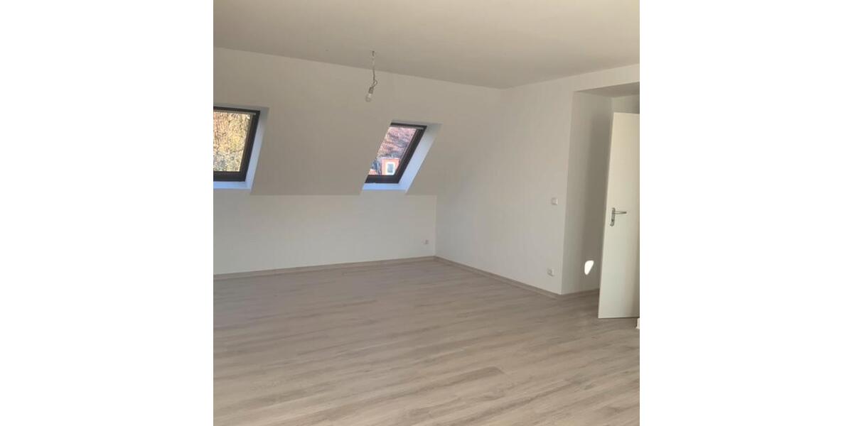 Dachgeschoßwohnung Herne Wanne - 2 Zimmer, 65 m&sup2;, 424&euro; | Angebot:25784507