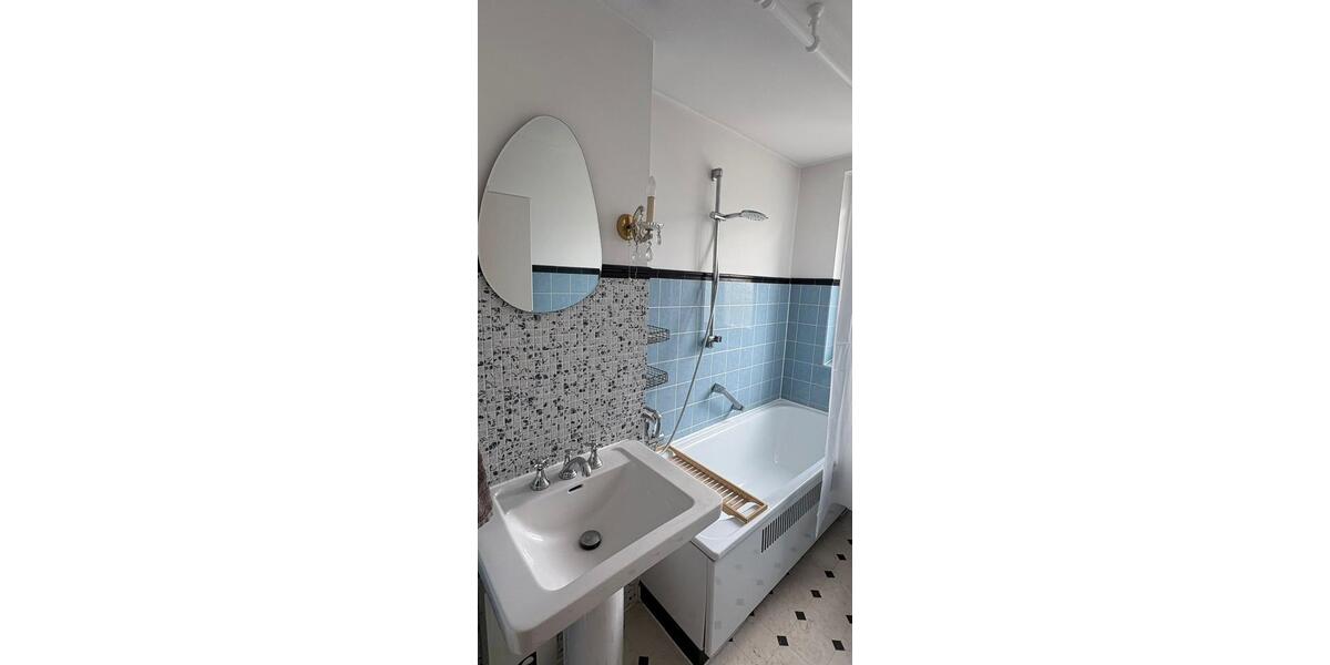 Etagenwohnung Mülheim an der Ruhr - 1 Zimmer, 27 m&sup2;, 374&euro; | Angebot:26300554