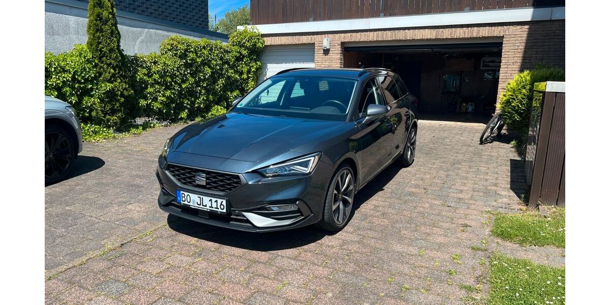 Seat Leon 8.800 km 22.900 &euro; Bochum 44791