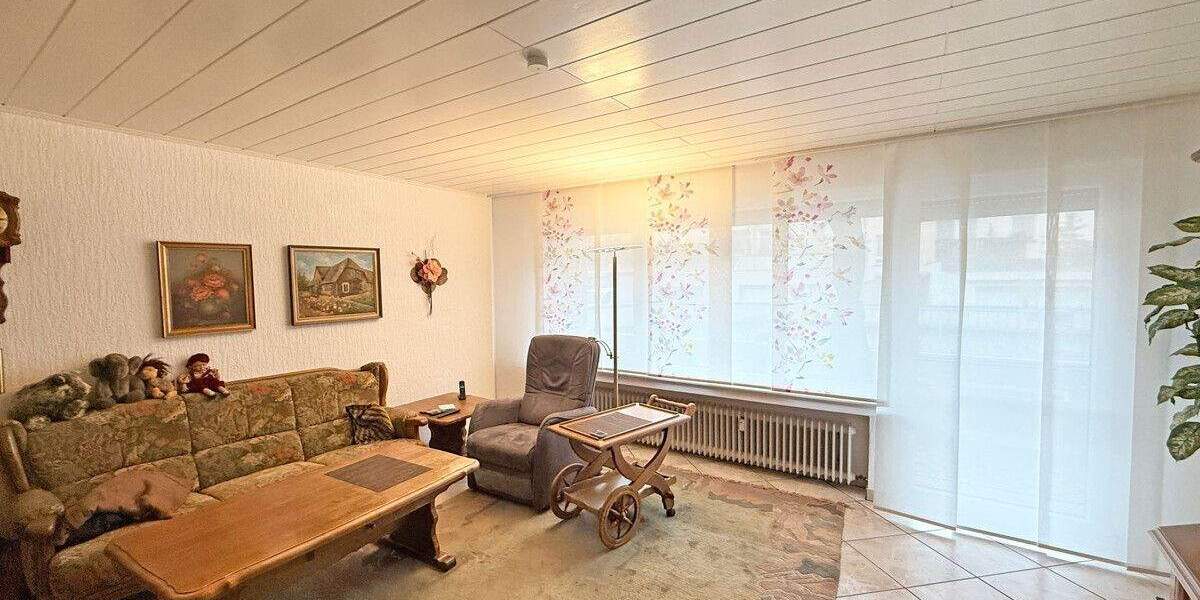 Etagenwohnung Dinslaken Innenstadt - 3 Zimmer, 75 m&sup2;, 199.900&euro; | Angebot:25684461