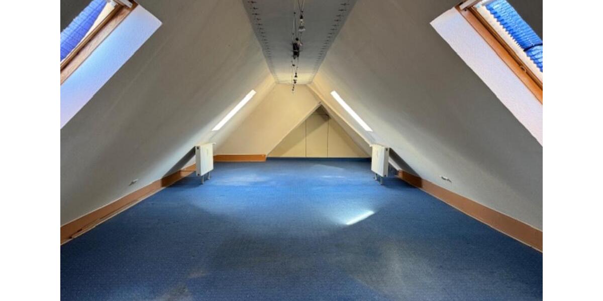 Dachgeschoßwohnung Herne Sodingen - 3 Zimmer, 90 m&sup2;, 525&euro; | Angebot:18790395