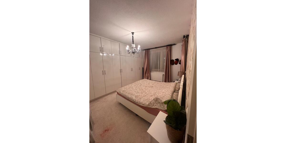 Etagenwohnung Duisburg Hamborn - 3.5 Zimmer, 83 m&sup2;, 125.000&euro; | Angebot:26779108