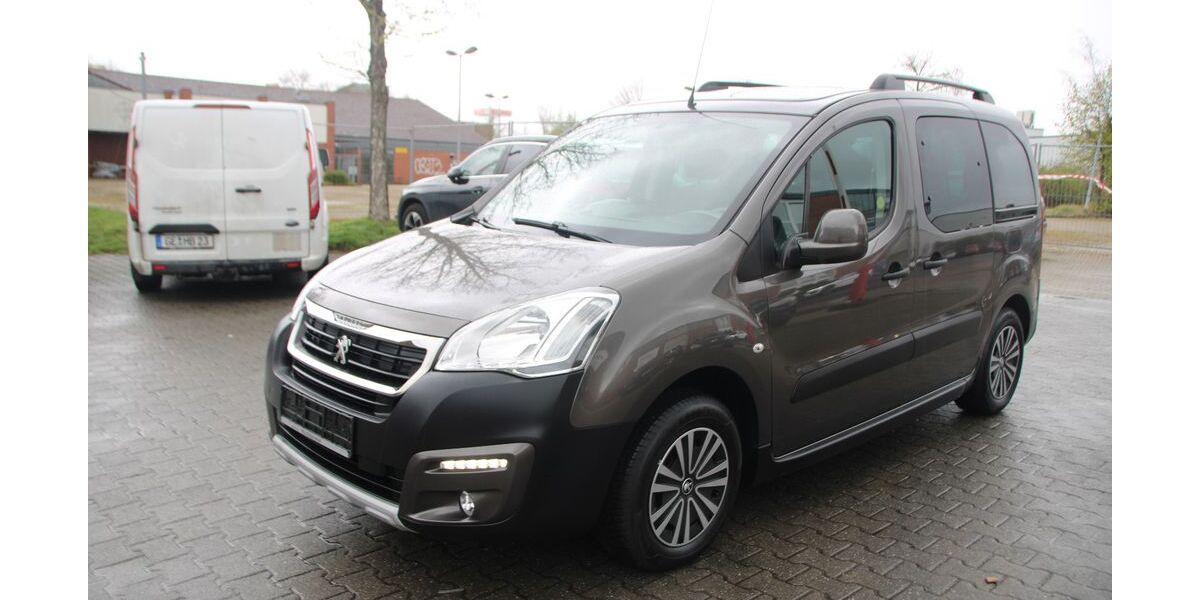 Peugeot Partner 221.700 km 6.490 &euro; Recklinghausen 45663