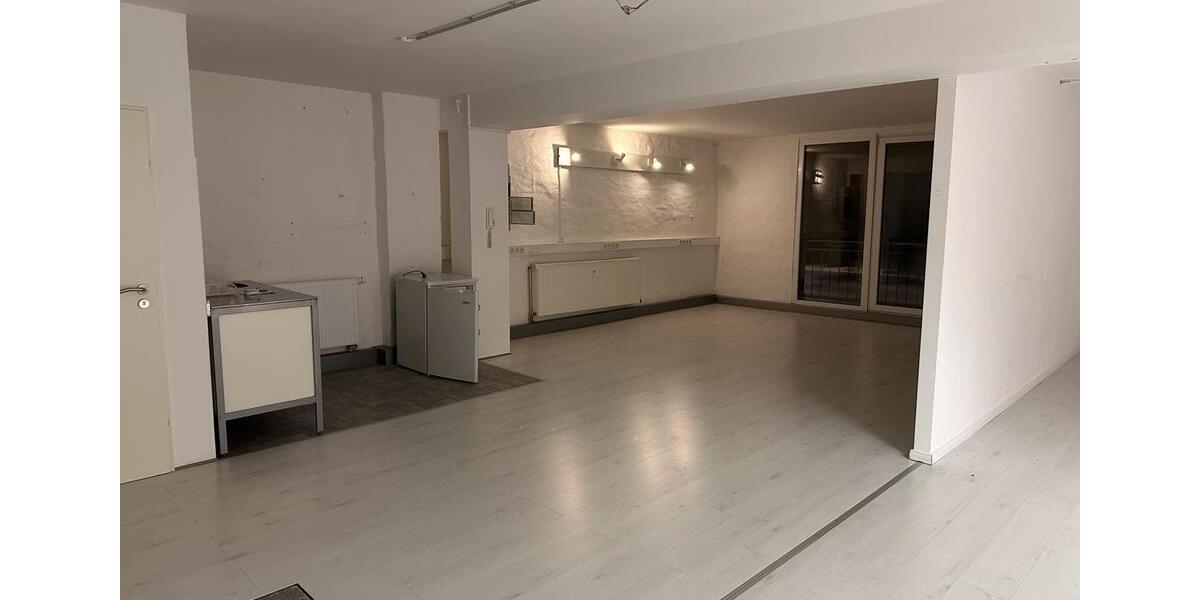 Gewerbeobjekt Mülheim an der Ruhr Mellinghofen - 890&euro; | Angebot:24309680