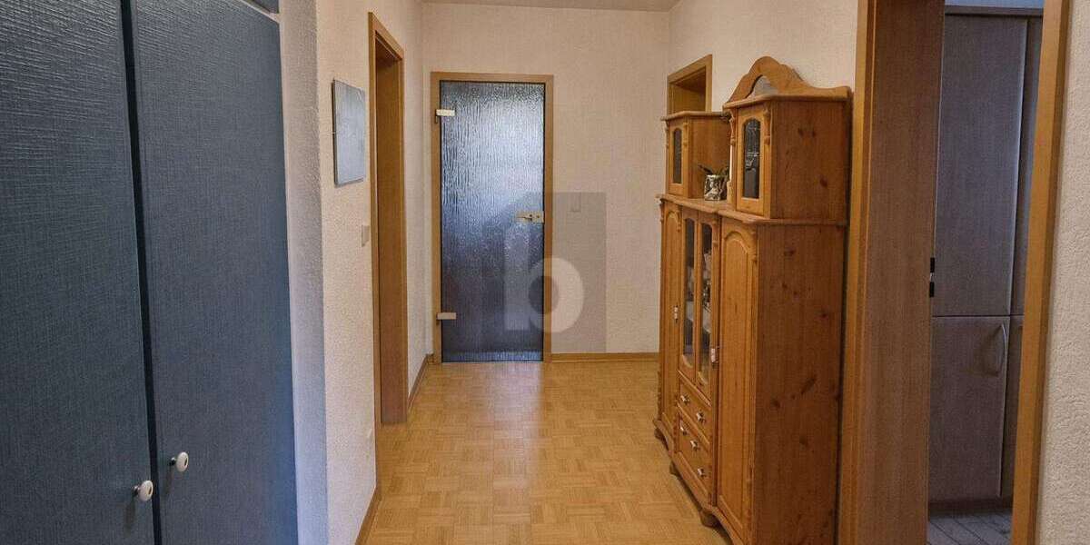 Etagenwohnung Essen Stadtbezirk IV - 3 Zimmer, 81 m&sup2;, 810&euro; | Angebot:26780769