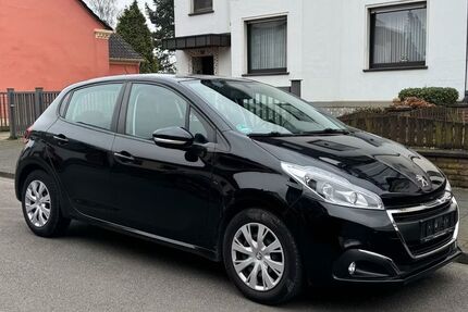 Peugeot 208 58.000 km 7.500 &euro; Mülheim an der Ruhr 45476