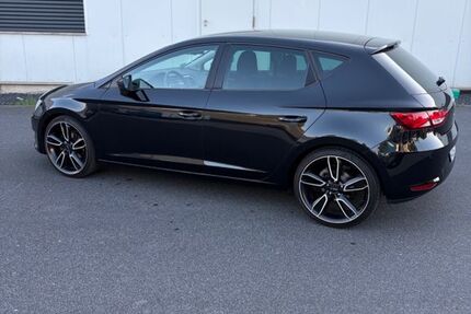 Seat Leon 150.000 km 7.599 &euro; Dinslaken 46537